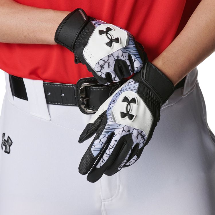アンダーアーマー UNDER ARMOUR バッティンググローブ Black×White×Black 一般 6001310 -刺繍対応